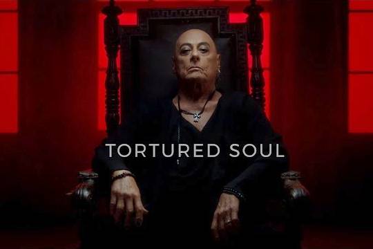 ジョー・リン・ターナーがリリースされたばかりの新作ソロ「BELLY OF THE BEAST」から新たに ”Tortured Soul” のMVを公開！