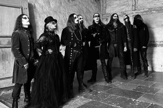 H.E.A.T、DYNAZTY、HAMMERFALL等のメンバーを擁するスーパー