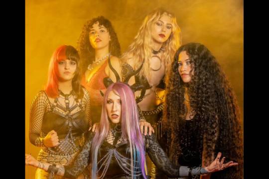 スリージー＆ポップなメタル・サウンドが魅力の女性5人組COBRA SPELLがデビュー・アルバム「666」を11月にリリース！