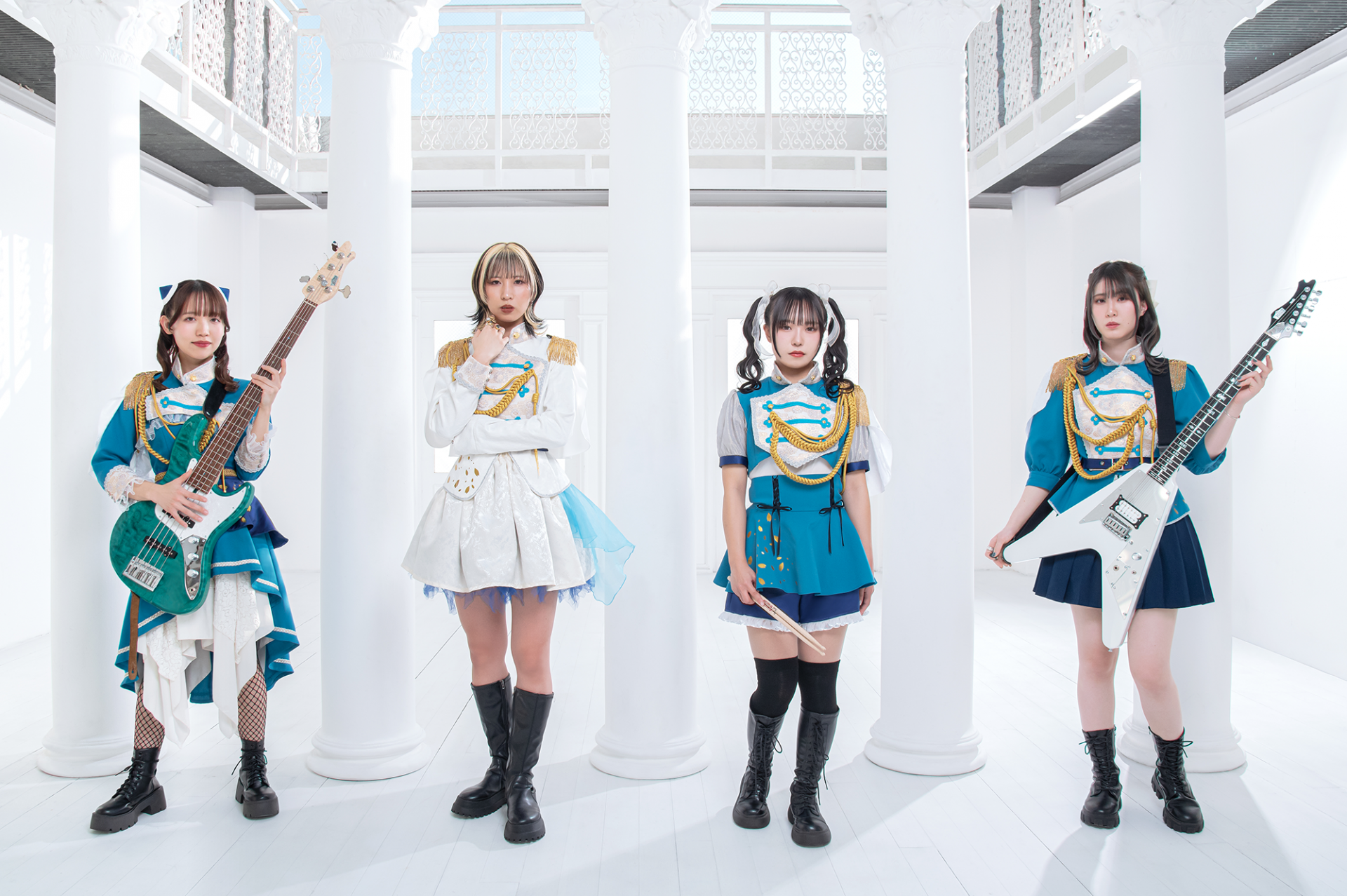 ガールズ・メタルバンド“HAGANE”が新メンバーを迎えての初のフル・アルバム『TOP OF THE TOWER』をリリース