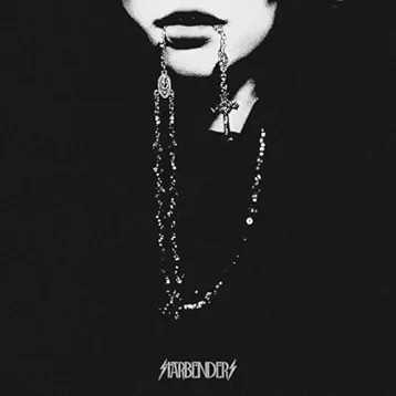 日本のインディ・シーンとも縁の深い米国産グラム・ロック進化形STARBENDERSが新曲“The Beast Goes On”をリリース。昨年2024年からの新ラインナップも絶好調！