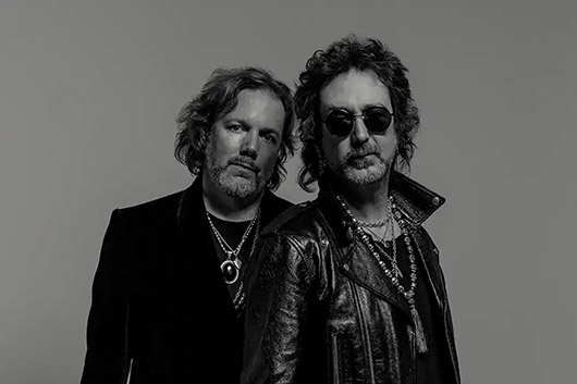 THE BLACK CROWES、3月リリースの新作『A Pound Of Feathers』より新曲「It’s Like That」解禁