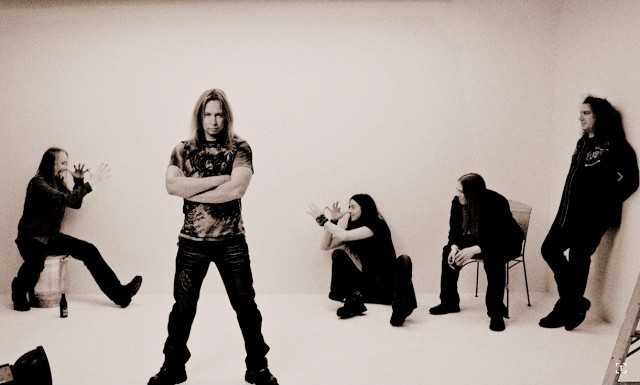 ひさびさの新作アルバム制作を前にしたSTRATOVARIUSがフェイスブックでファンのフェイヴァリット・ソングを募集中。理由不明で非公開扱いになっていた2009年発表曲“Deep Unknown”MVも公開再開!