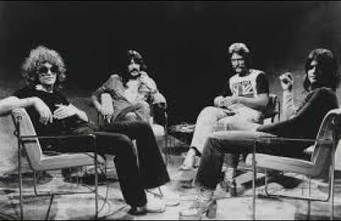 リッチー・ブラックモアがYouTube公式チャンネルに私蔵の貴重な米テレビ・トークショウ録画を公開。74年のジョン・ロード（DEEP PURPLZE）／オジー・オズボーン（BLACK SABBATH）／イアン・ハンター（MOTT THE HOOPLE）鼎談インタビューを発掘！