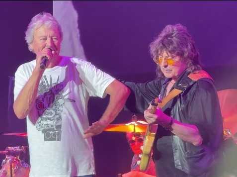 リッチー・ブラックモア、33年ぶりにDEEP PURPLEのステージへ。「飽くまで昔を懐かしむためだけ。わたしももう81歳だからね」