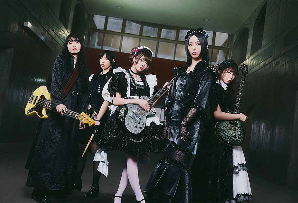 BAND-MAID 武道館　A2ポスター BAND-MAID 武道館 A2ポスター - メルカリ